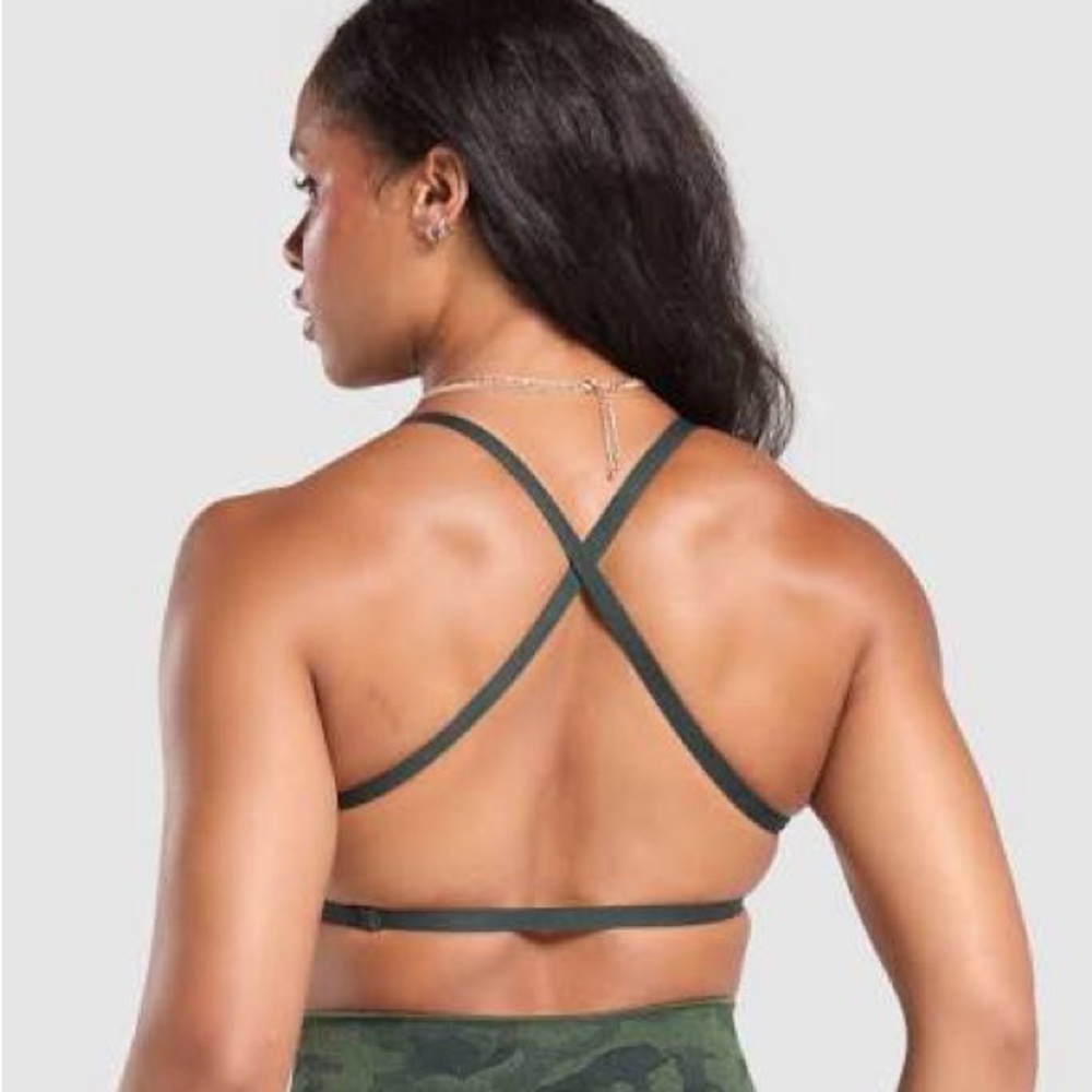 Gymshark Adapt Camo Minimal Bra
Victory Green/ Force Green Small - Picture 2 of 5